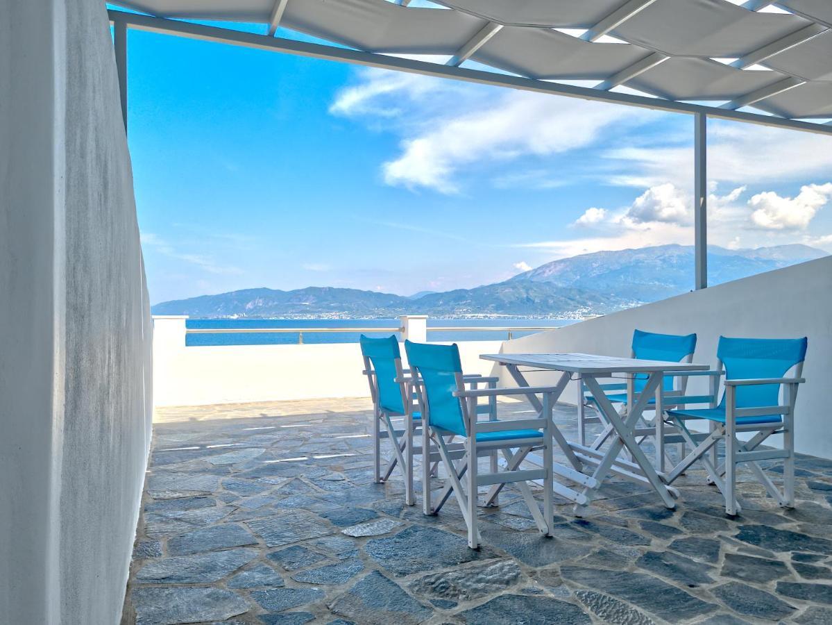 Epipleon Luxury Suites -104- Δωμάτιο 35Τμ Με Βεράντα 35Τμ Μπροστά Στη Θάλασσα Nafpaktos Eksteriør billede