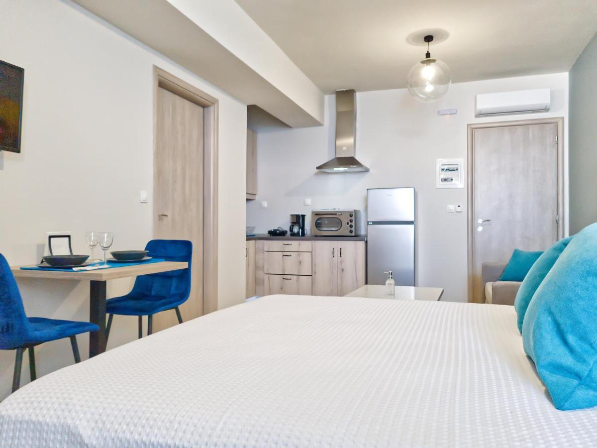 Epipleon Luxury Suites -104- Δωμάτιο 35Τμ Με Βεράντα 35Τμ Μπροστά Στη Θάλασσα Nafpaktos Eksteriør billede